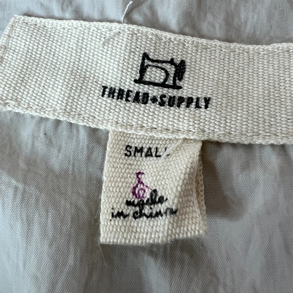 Thread & Supply 1/2‎ Zip Nylon Hooded Pullover Jacket Size S Gray Two Tone - Picture 3 of 11